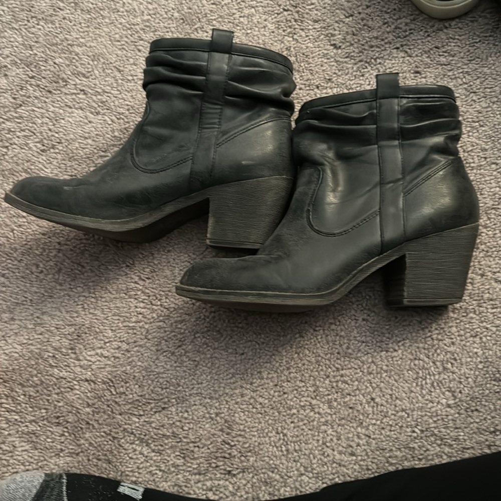 Ankle boots